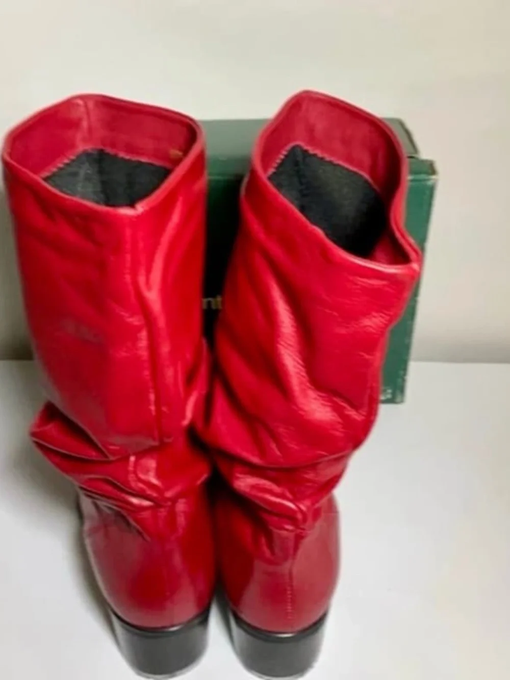 HUNT CLUB WOMEN'S RED SLOUCH BOOTS~SIZE 9 MEDIUM!